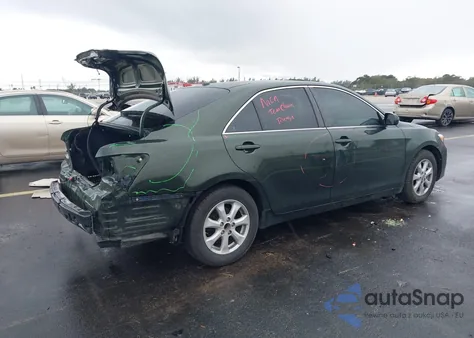 2011 Toyota Camry Le z USA, uszkodzony, nr VIN 4T1BF3EK9BU617018